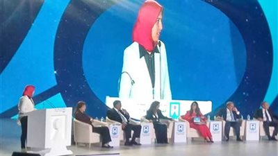 فتاه تطرح مبادرتين لتطوير الخطاب الديني والمناهج التعليمية بمؤتمر الشباب