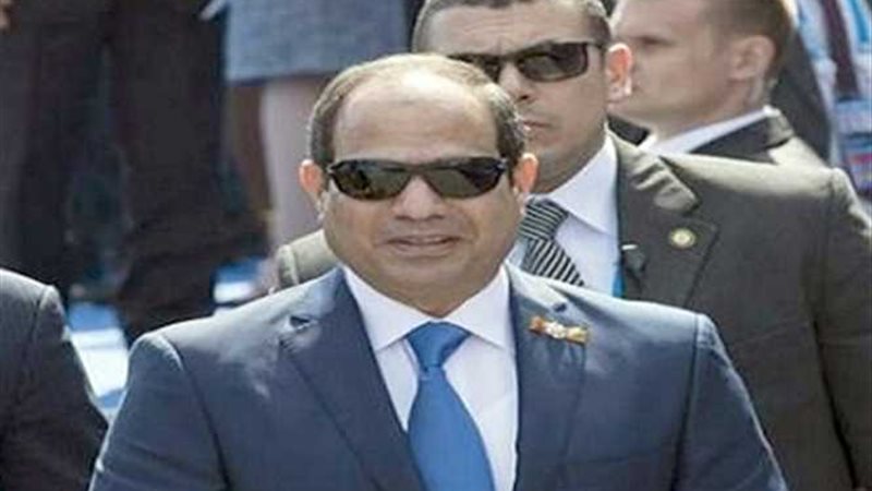 الرئيس السيسى يصل