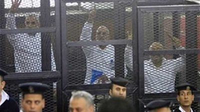 غداً السبت محاكمة بديع وعصام العريان أمام جنايات القاهرة