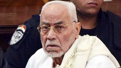 انتداب فريق من النيابة للطب الشرعي لتحديد سبب وفاة مهدى عاكف