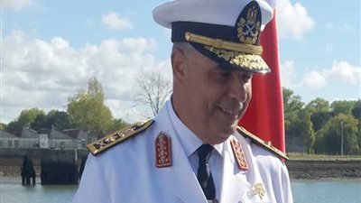 قائد البحرية : الانتهاء من ثلاث فرقاطات 