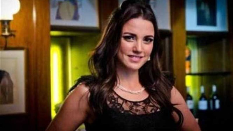 الليلة.. درة تقدم