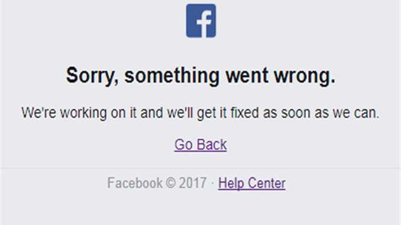 فيس بوك يعود للعمل