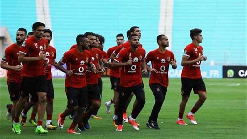 الأهلي يخوض المران