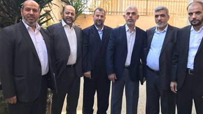 أول صور لوفد حماس في القاهرة قبل بدء المصالحة