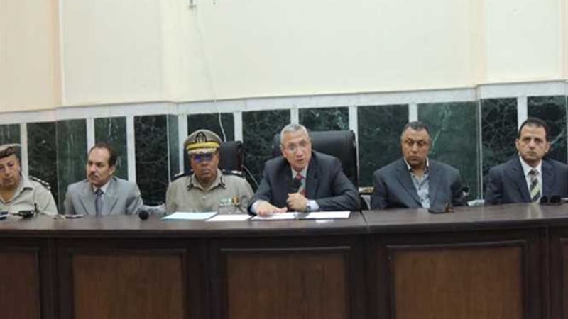 مدير أمن المنيا يجتمع