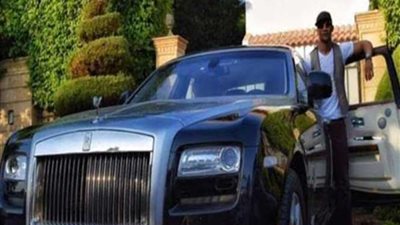 بالصور.. أنواع سيارات الفنانين‎