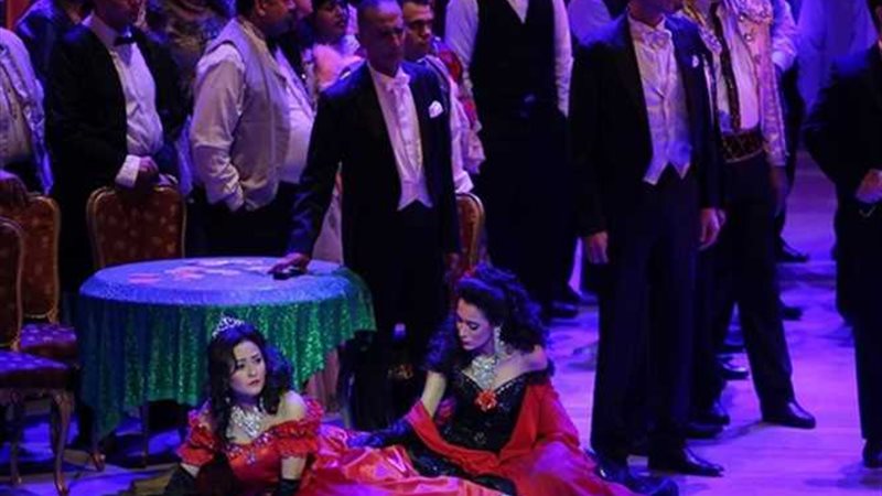 غادة الكاميليا في