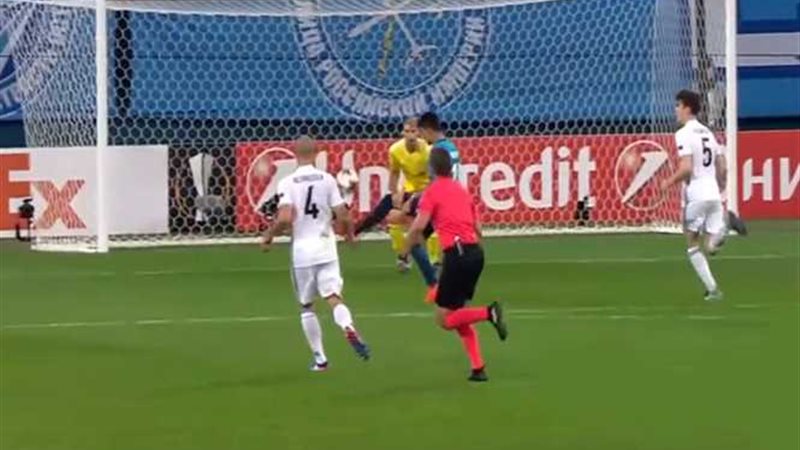 هدف أرجنتيني لوب