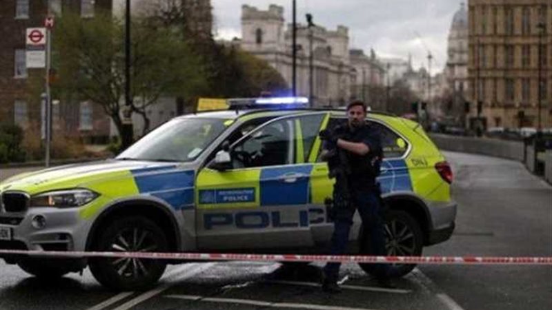 احتجاز رهائن فى صالة