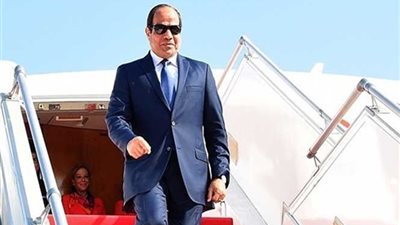 الرئيس السيسي يصل إلى باريس في زيارة 3 أيام
