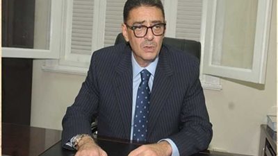 طاهر يعقد جلسة مع وليد مهدي لبحث ترتيبات موقعة النهائي