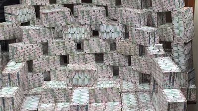 الجمارك تحبط تهريب 12 مليون قرص مخدر
