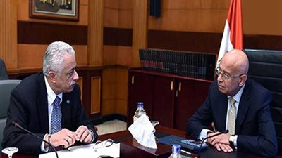 الحكومة: عودة الوجبات المدرسية..وحل مشكلات مدارس النيل واليابانية