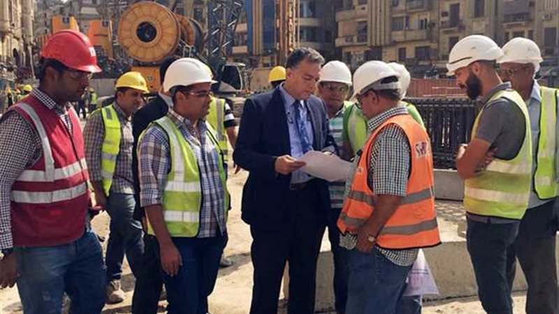 بالصور.. وزير النقل