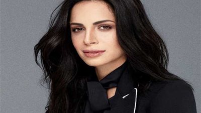 آمال ماهر تروج لألبومها الجديد بجلسات تصوير في نيويورك