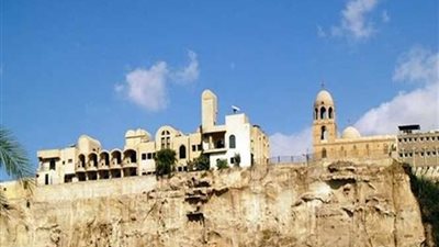 محافظ المنيا : إنشاء استراحة لخدمة زوار دير جبل الطير بسمالوط