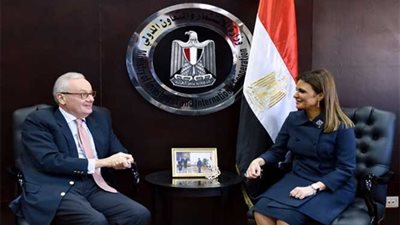 سحر نصر تبحث مع سفير إيطاليا مبادلة الديون