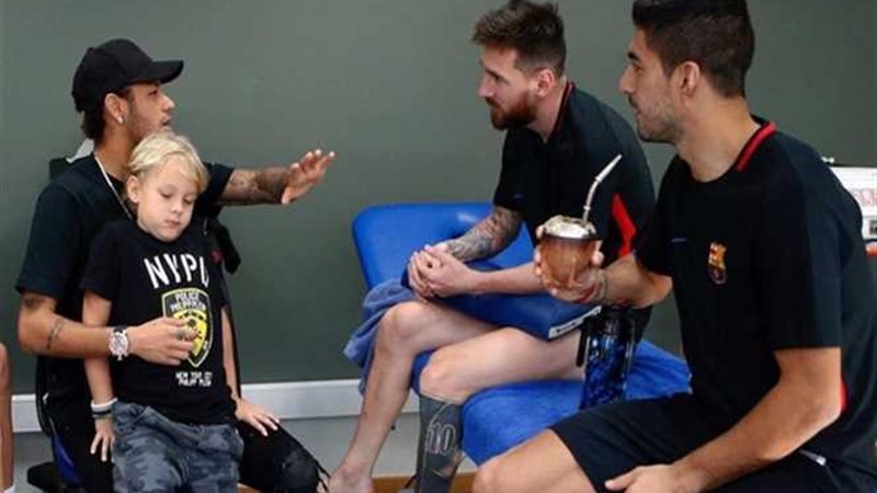 نيمار يزور برشلونة