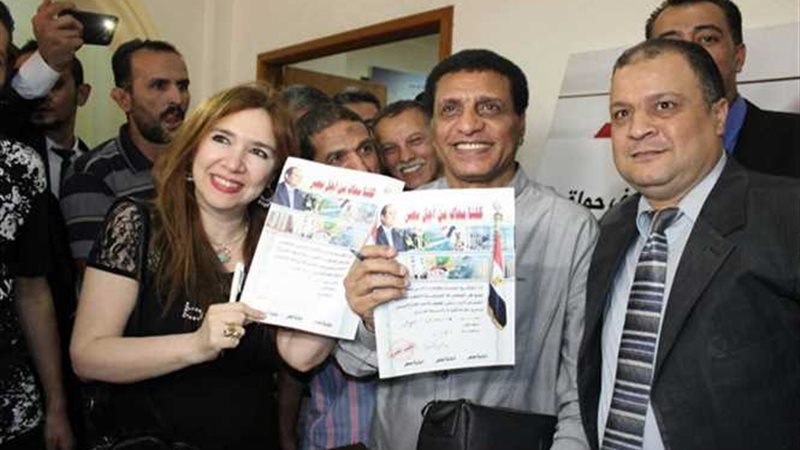 بالصور.. رموز المجتمع