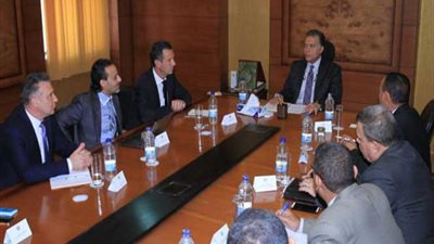 وزير النقل يجتمع مع وفد شركة G E العالمية لمتابعة صيانة جرارات السكك الحديدية