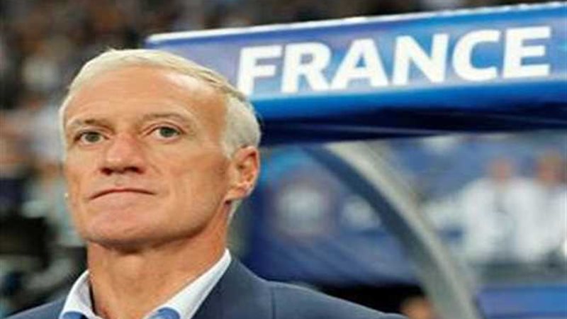 ديشامب يجدد تعاقده