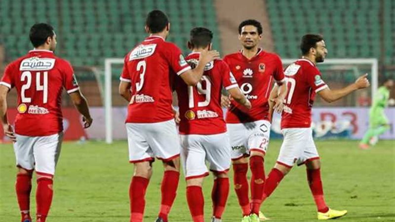 الأهلي يطير مساء