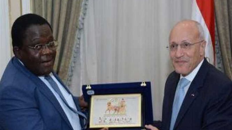 «العصار» يستقبل مدير