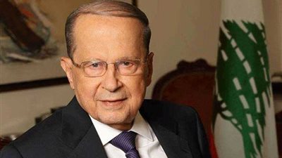 الرئاسة اللبنانية: عون يتلقى اتصالا من الحريري يعلمه خلاله باستقالة حكومته