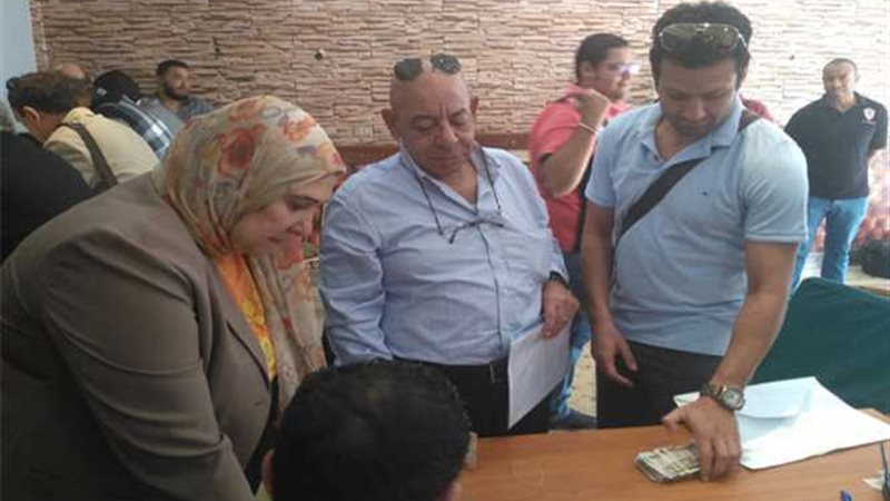 مريم عصمت تتقدم بأوراق