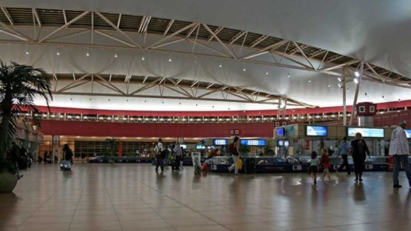 مطار شرم الشيخ يستقبل