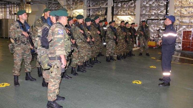 وزير الدفاع اليوناني