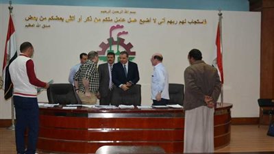 972 عاملا بإحدى دول الخليج .. والإختيار بشفافية