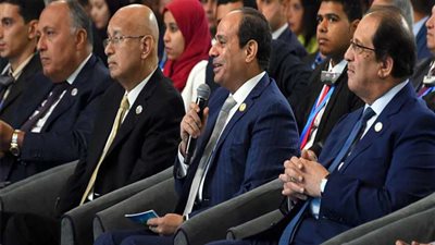الرئيس السيسى: ليس هناك صدام حضارات وأطالب بتسويق بنك المعرفة