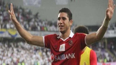 الأهلي يفاضل بين الشامي وأشرف