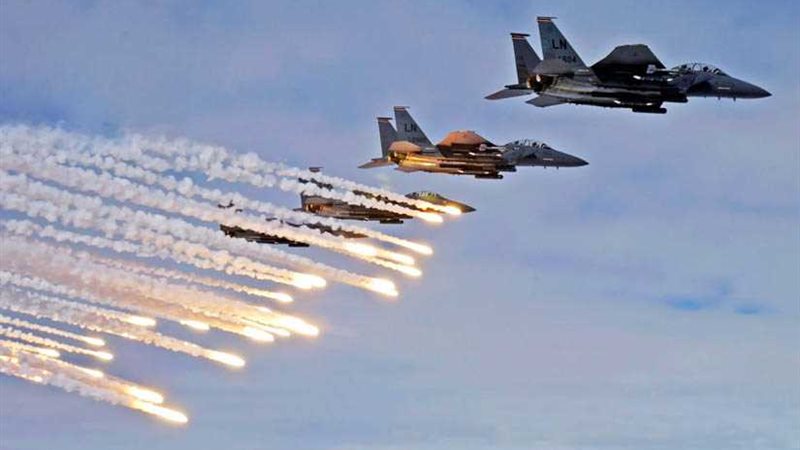 مقتل وإصابة 15 شخصًا