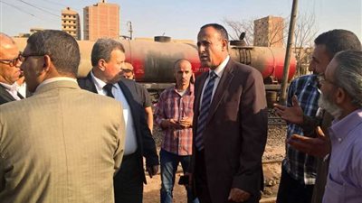 بالصور .. رئيس هيئة السكة الحديد يتفقد ورش ديزل الواسطى