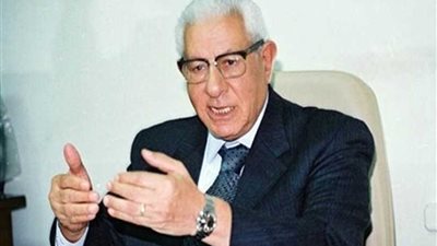 مكرم محمد أحمد: منتدى شباب العالم سيقدم 