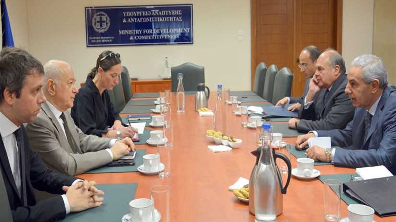 وزير التجارة يدعو