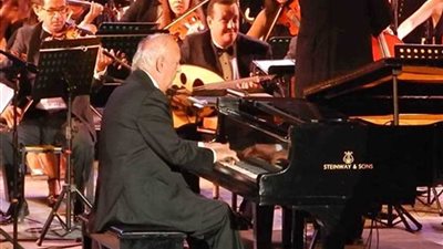 عمر خيرت بالمسرح الكبير بالأوبرا.. و