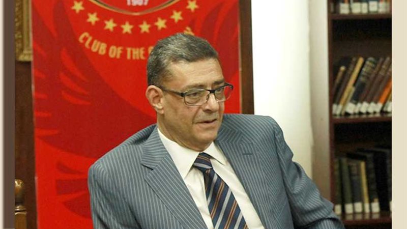 طاهر: الأهلي في أزمة