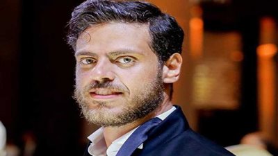 في 3 مسلسلات.. طارق صبري 