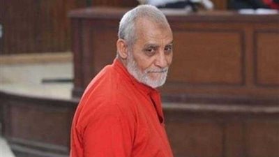 تأجيل محاكمة بديع و738 متهمًا في 