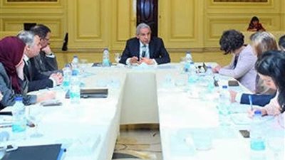 وزير التجارة : برنامج الإصلاح الاقتصادي يستهدف خلق فرص عمل لائقة