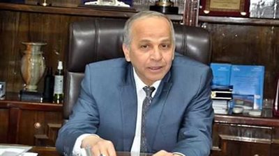 محافظ القليوبية يناقش مع الشباب إجراءات قروض المشروعات الصغيرة والمتوسطة