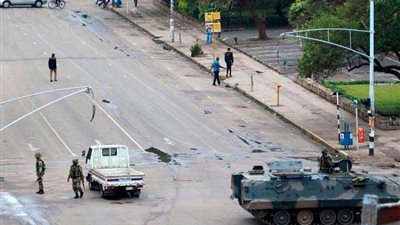 بريطانيا وأمريكا تحذران رعاياهما في زيمبابوي 