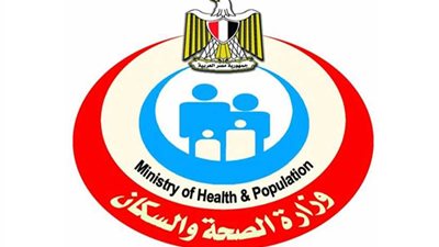 الصحة: خبير مصري عالمي بالمخ والأعصاب يناظر 97 مريضًا بالأقصر