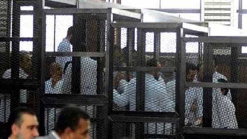 مشادات كلامية بـفض