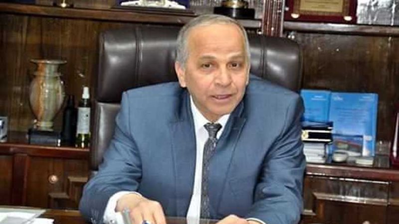 محافظ القليوبية يناقش