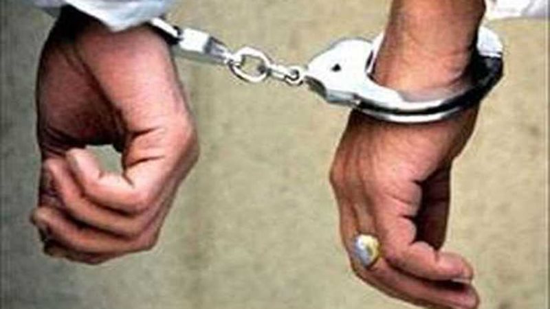 إحالة مدير مدرسة